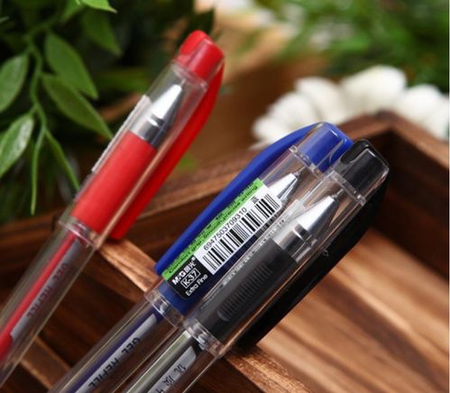 小小文具鑄就商業(yè)帝國(guó) 三姐弟8.5萬(wàn)家門(mén)店創(chuàng)615億營(yíng)收奇跡